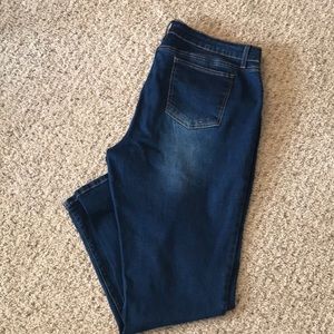 Crown & Ivy Crop Jeans - Size 14